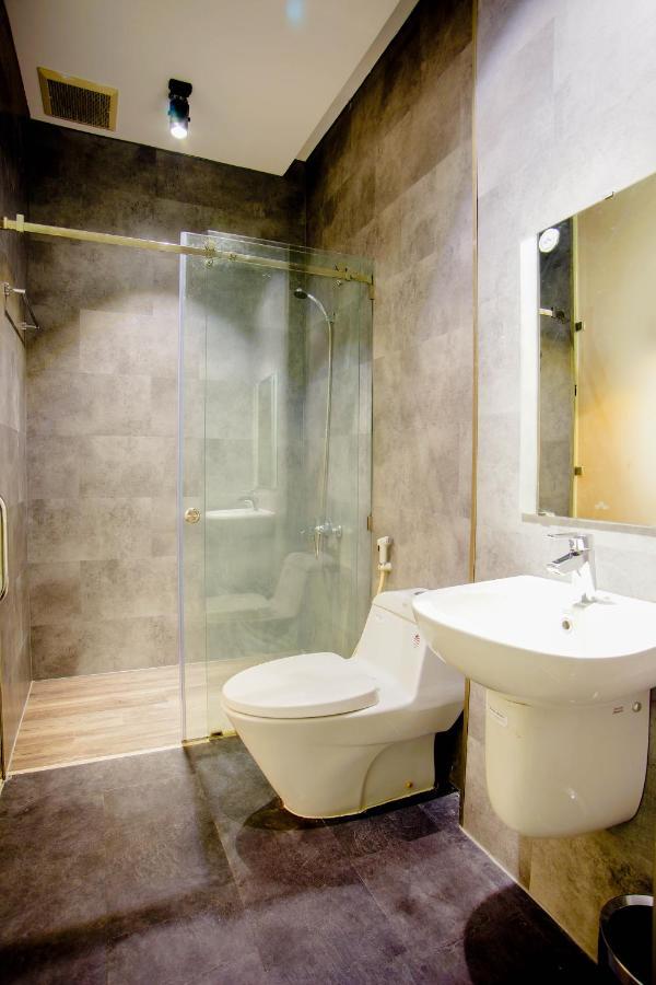La Hotel Binh Tan Ho Chi Minh City Bagian luar foto
